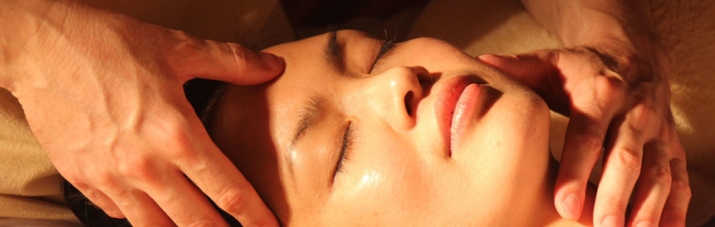 Massaggio Dell'anima: Nuca Testa E Spalle 